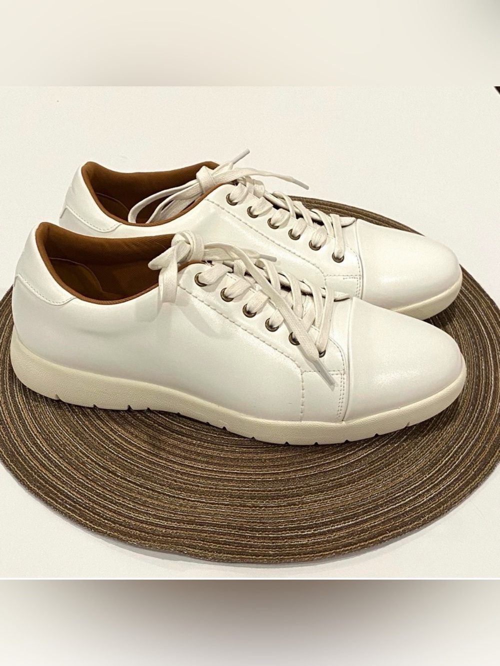 Stacy Adam’s White Lace Up Sneakers - NEW